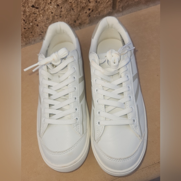 Tretorn White Sneakers - Picture 8 of 8